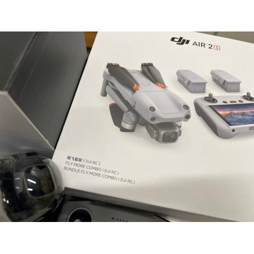 Квадрокоптер DJI AIR 2S Fly More Combo (пульт DJI RC с экраном) в Ухте